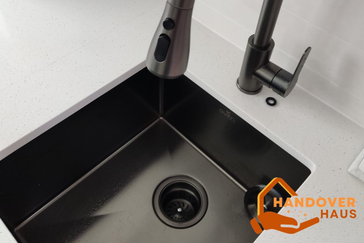 kitchen-cleaning-post-renovation-cleaning-handover-haus-singapore-hdb-punggol-2
